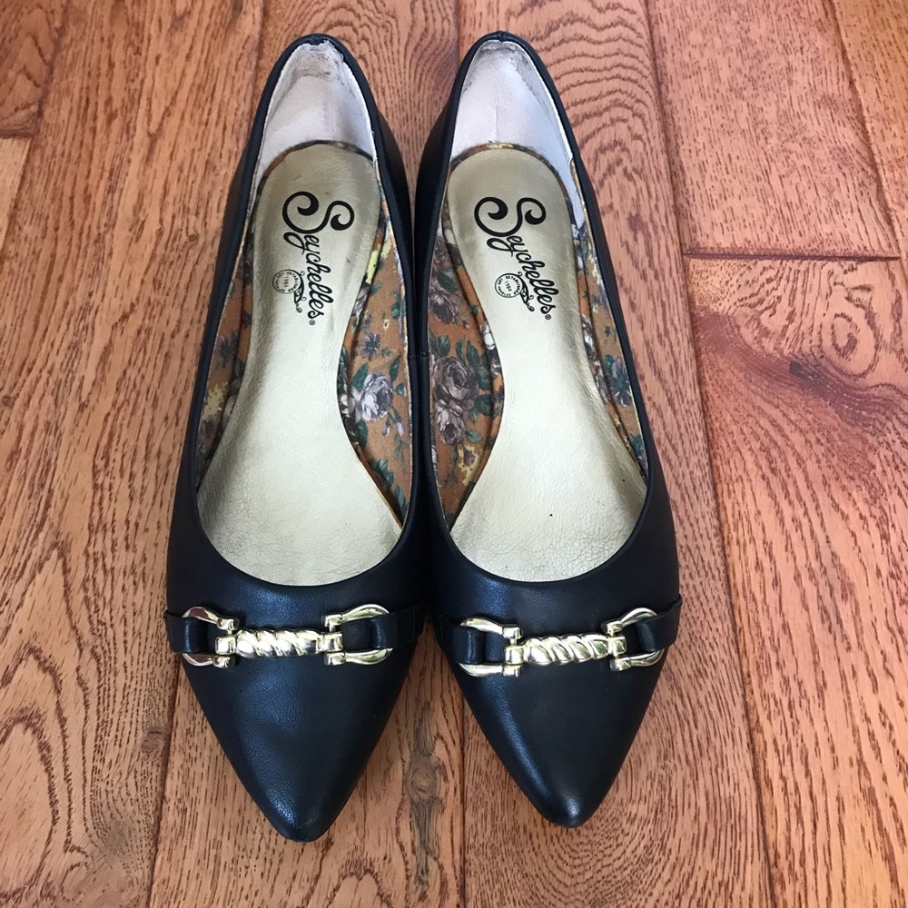Seychelles Sycamore Pointed Low Heel Shoes 6